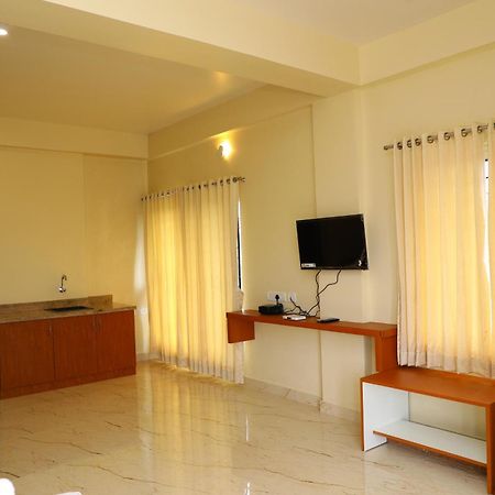 Apartament Lali Petals Madikeri Zewnętrze zdjęcie