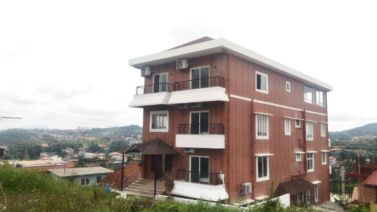 Apartament Lali Petals Madikeri Zewnętrze zdjęcie