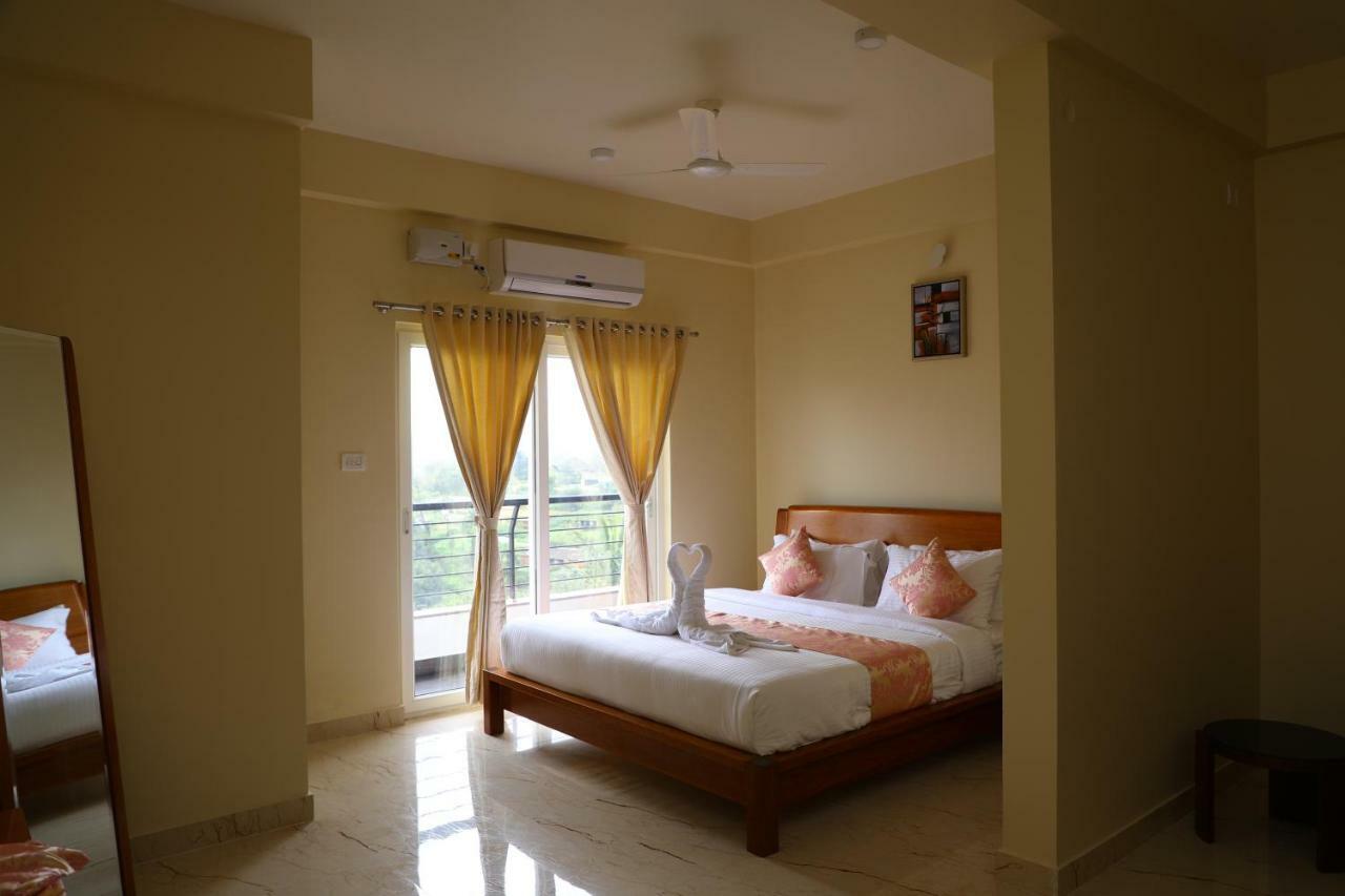 Apartament Lali Petals Madikeri Zewnętrze zdjęcie